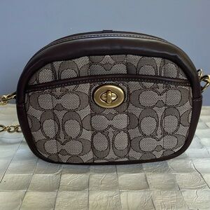 Coach signature jacquard quilt camera bag